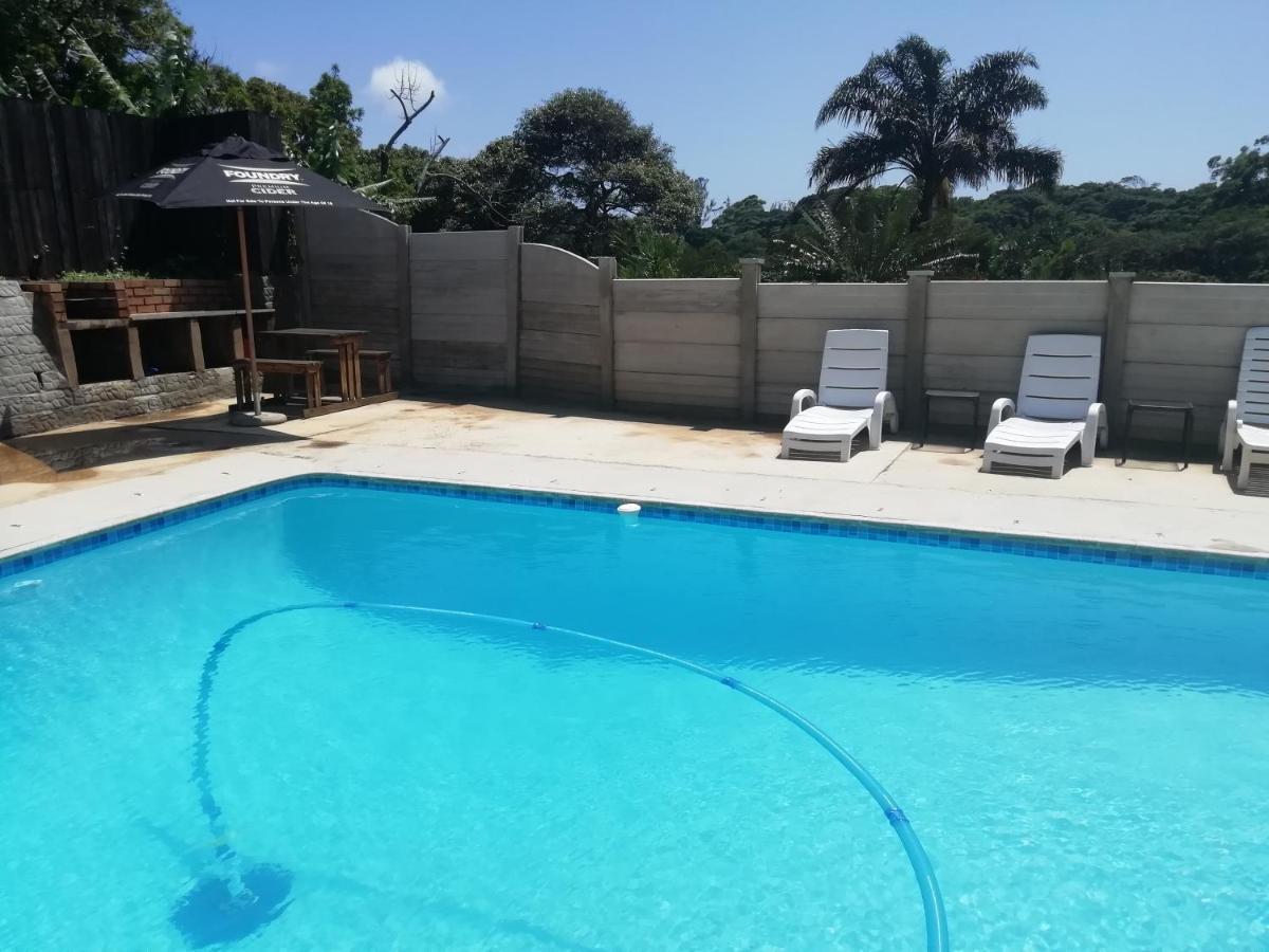 Poolside Guest House Port Shepstone Extérieur photo